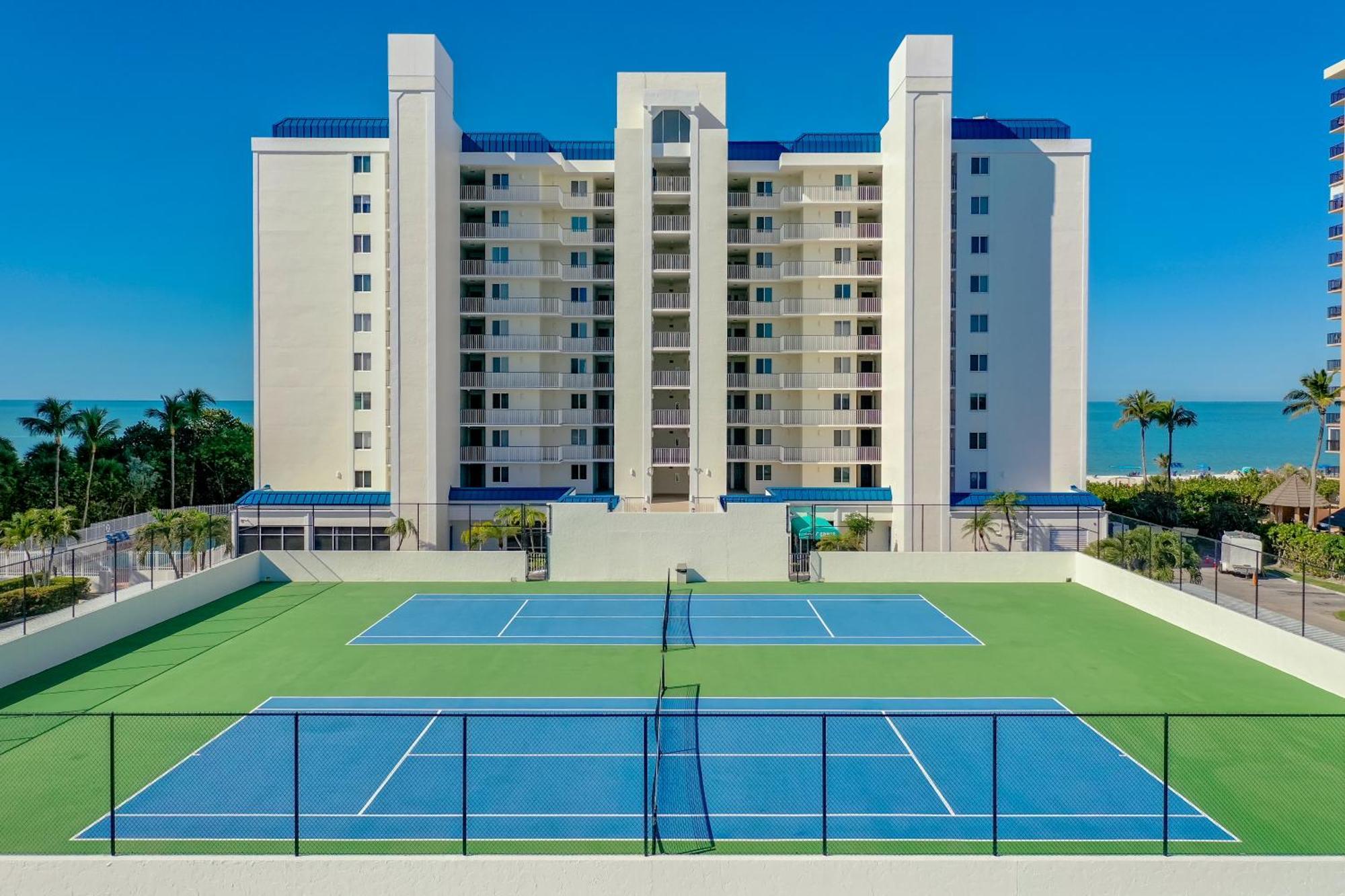 Totally Renovated Beachfront Condo At Apollo! Marco Island Exterior photo